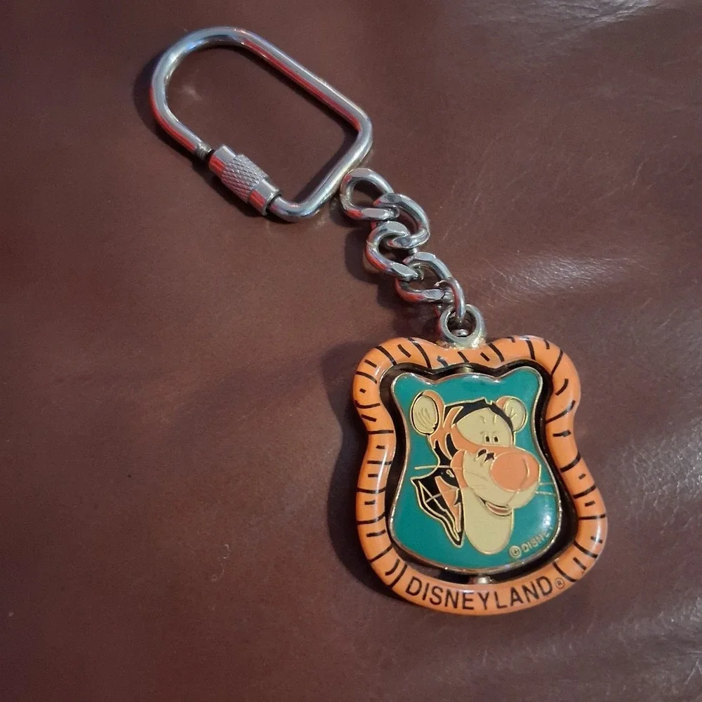 Vintage Disney Disneyland Tigger Pooh Spinner Keychain Rare HTF 90s